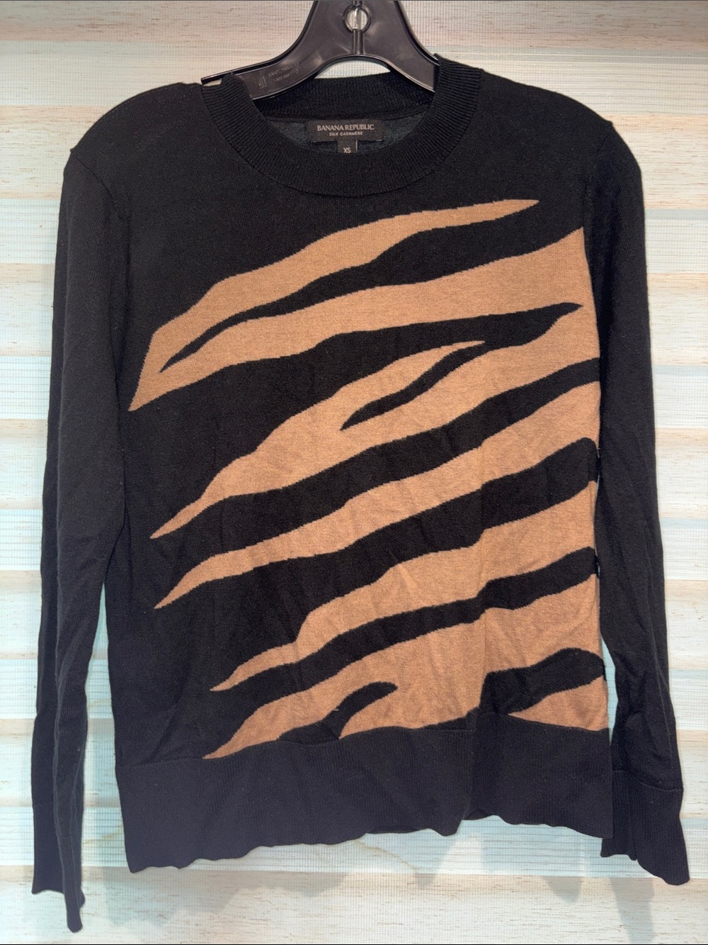 Banana Republic Black and Tan Tiger-Stripe Crewneck Sweater